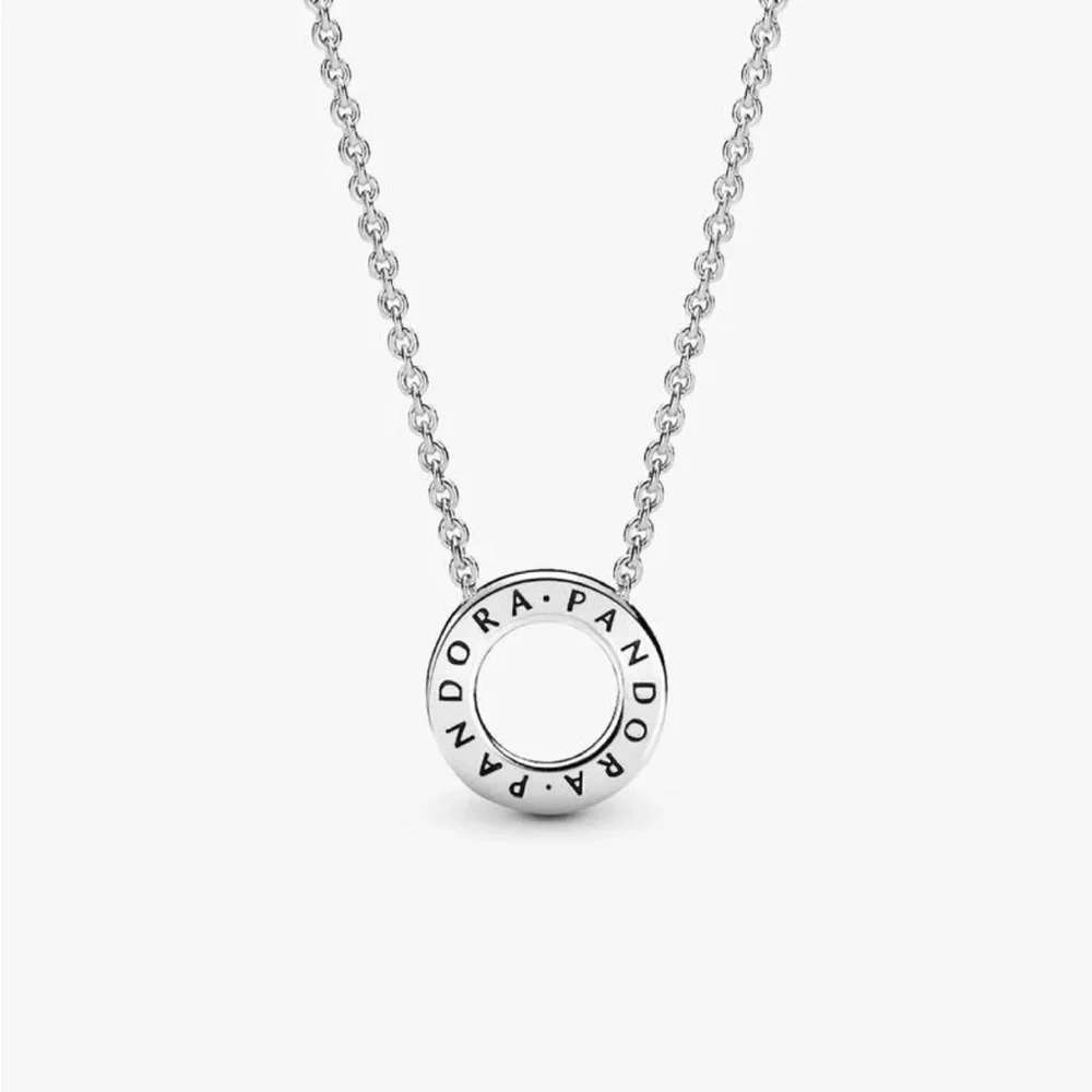 Pandora Signature Reversible Pavé & Logo Circle Necklace - Picture 3 of 9